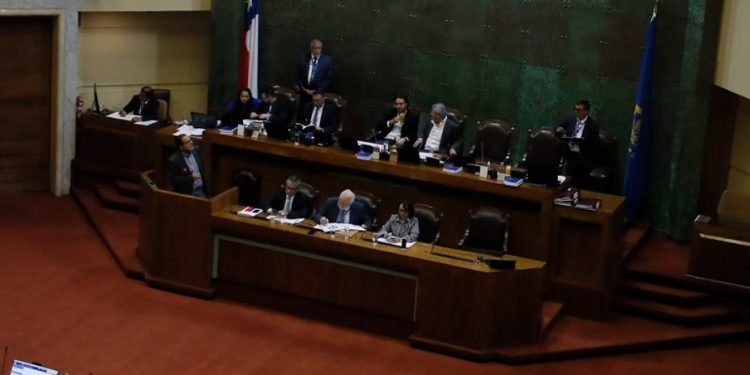 Denuncian a diputado de la república por acoso sexual