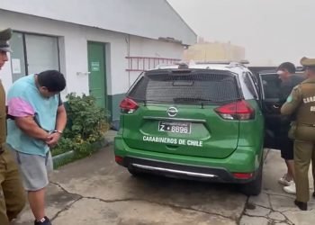 Viña del Mar: Delincuentes chocan mientras intentaban escapar en camioneta robada