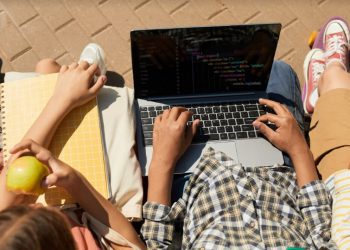 USM ofrece cursos de programación gratuitos para estudiantes de básica y media