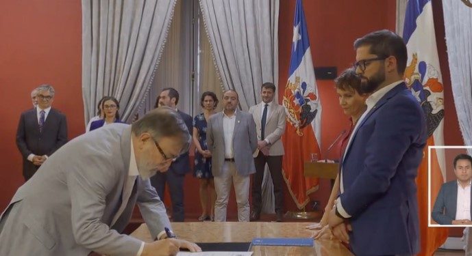 Presidente Boric nombra cinco nuevos ministros en cambio de gabinete