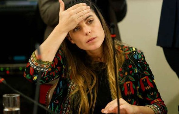 Dan a conocer whatsapp de Maite Orsini a director de Carabineros por caso Valdivia