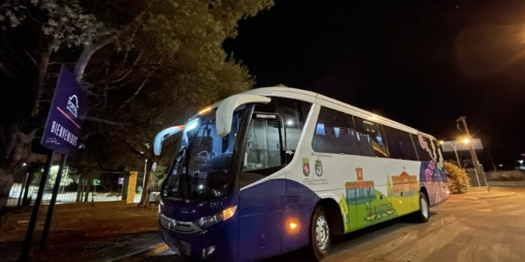 Limache: Municipalidad dispone de bus para traslado de universitarios