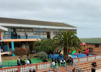 Estudiantes y profesores de colegio de Quintero presentan síntomas por intoxicación