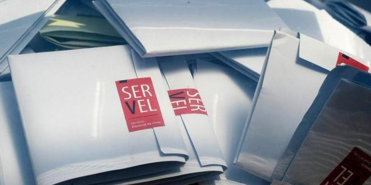 Encuesta UDD: Candidatos de Gobierno se impondrían en la Región de Valparaíso