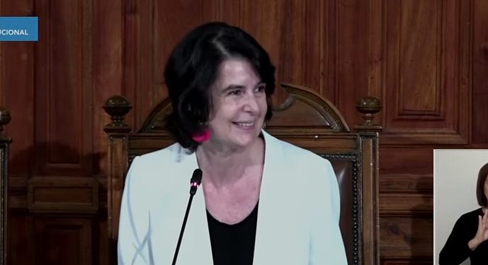 Verónica Undurraga asume como presidenta de la Comisión de Expertos