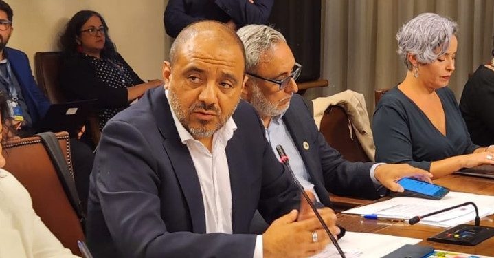 UDI pide la renuncia del Ministro de Educación tras altercado con diputada