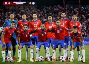 Berizzo nominaría a Vidal, Sánchez, Bravo y Medel para duelo contra Paraguay