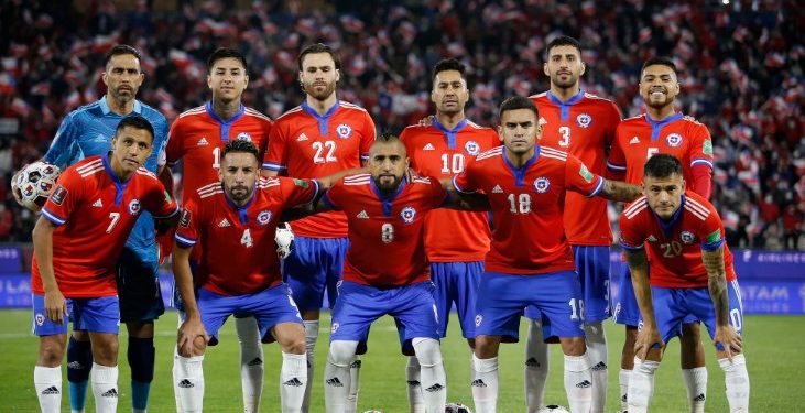Berizzo nominaría a Vidal, Sánchez, Bravo y Medel para duelo contra Paraguay