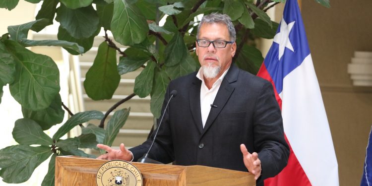 Senador Lagos Weber por rechazo de reforma tributaria: «Tendrá que ser modificada»