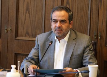 Senador Quintana busca incluir mangas y animé en currículum escolar