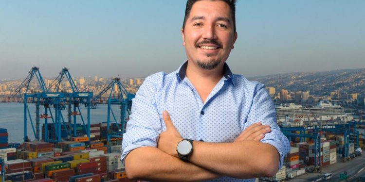 [Entrevista] Christian Inostroza: «Tenemos que hablarle al centro político, a la clase media»