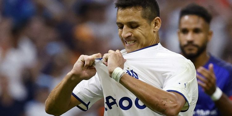 Califican de «mercenario» a Alexis Sánchez en Francia