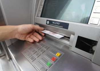 Quilpué: Engañan a adulto mayor de 87 años y le roban un millón de pesos