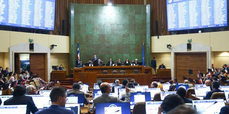 Revelan que Diputados engañan al sistema de asistencia de la Cámara Baja