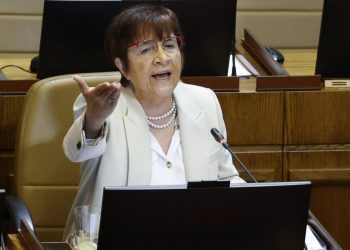 Parlamentarios llevarán a diputada Cordero a Comisión de Ética por dichos contra Campillai