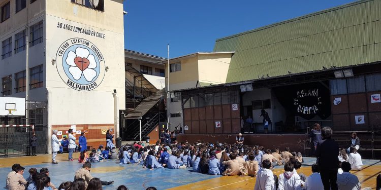 Colegio suspende clases en Valparaíso por temor a funeral narco