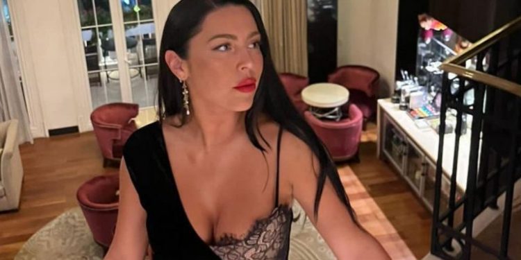 Daniela Aránguiz desmiente rumor y carga contra periodista: «Llámame cuando tengas dudas»