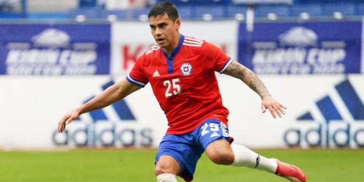 Alex Ibacache firma en Belgrano después de polémica salida de San Lorenzo