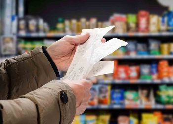 Inflación registra sorpresiva caída: IPC de febrero cae -0,1%