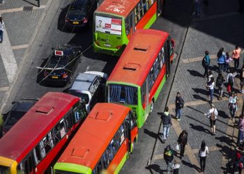 El 40% de los buses del transporte público están parados por falta de choferes