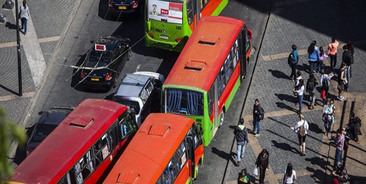 El 40% de los buses del transporte público están parados por falta de choferes