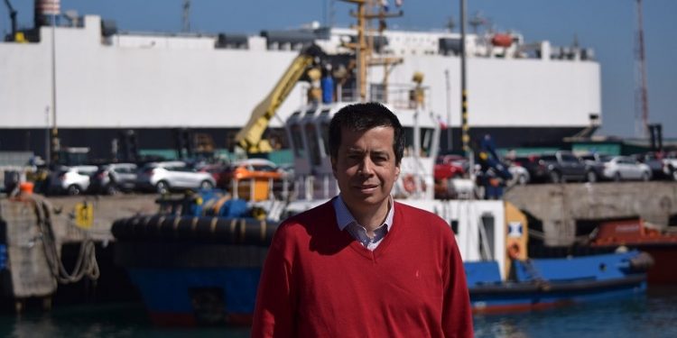 Diputado Celis tilda de «vergonzosa» la decisión de mover el escáner de puertos