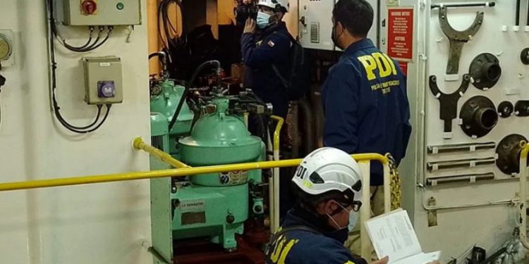 Marino ucraniano fallece por causas desconocidas en buque mercante en Valparaíso