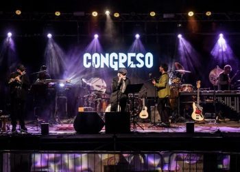 Grupo Congreso hizo vibrar a asistentes del aniversario 125 de Quilpué