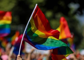 Acusan a colegio de Quilpué por maltrato a alumna por orientación sexual