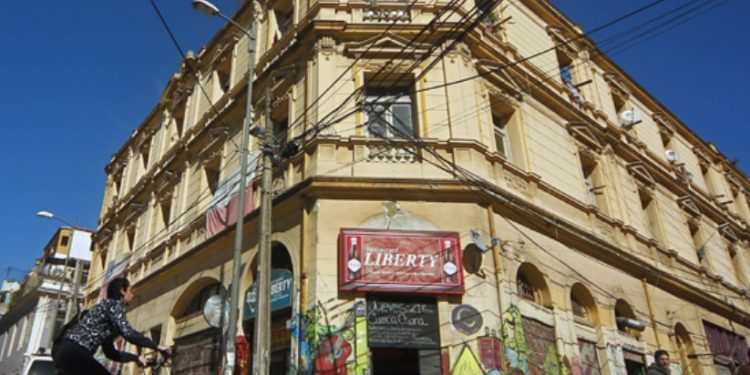 Valparaíso: Edificio Tassara podría ser rematado por falta de pago de contribuciones