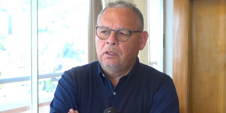 Gobernador Mundaca y aprobación de Los Bronces: «Pone en discusión las prioridades del Gobierno»