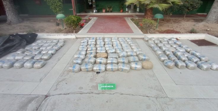 Conductor con 128 kilos de droga fallece después de eludir control policial