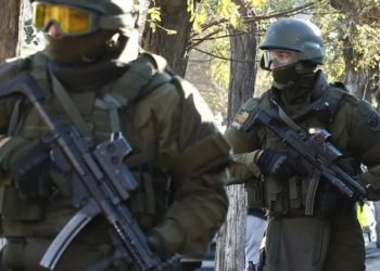 Carabineros volverán a usar subametralladoras UZI