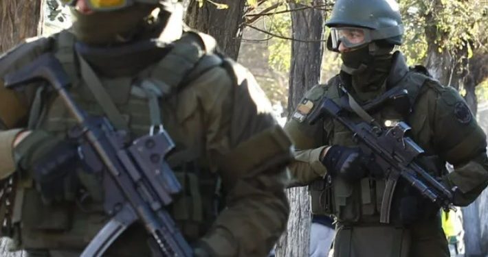 Carabineros volverán a usar subametralladoras UZI