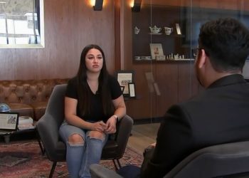 Ex pareja de Jordhy Thompson criticó duramente a Colo Colo