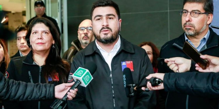 Dirección del Trabajo llama a respetar feriado irrenunciable del Comercio