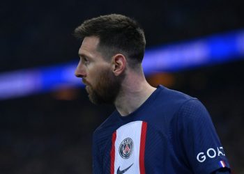 Histórico goleador defiende a Messi después de ser pifiado en Francia