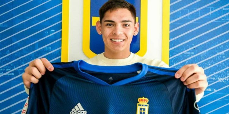 Joan Cruz deja Colo Colo y firma en el Real Oviedo de España