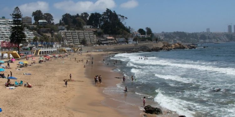 Encuentran cuerpo sin vida de mujer en playa amarilla de Concón