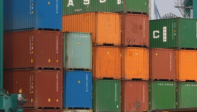 Banda criminal roba depósito de contenedores en Cartagena