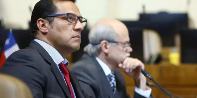Diputado Teao después de aprobación de las 40 horas: «Manga de comunistas»