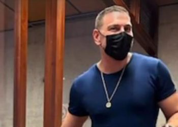 Juez llama al orden a Neme durante juicio de Cathy Barriga