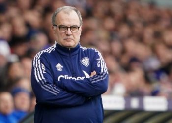 Bielsa se aleja de Uruguay a medida que no hay acuerdo económico