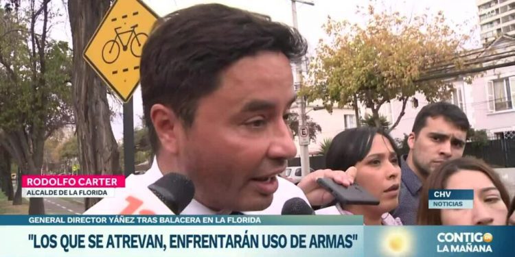 Contraloría da 10 días a alcalde Carter para explicar constantes apariciones en TV