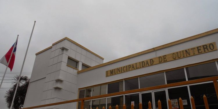Funcionarios de Municipalidad de Quintero entran en batalla legal por denuncia de acoso