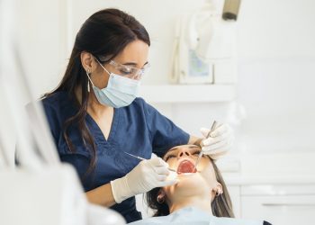 Estudio da cuenta que mujeres pierden sus dientes más rápido que los hombres