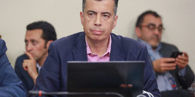 Diputado Andrés Celis oficia a Interior por festival sin permiso que realizó San Antonio