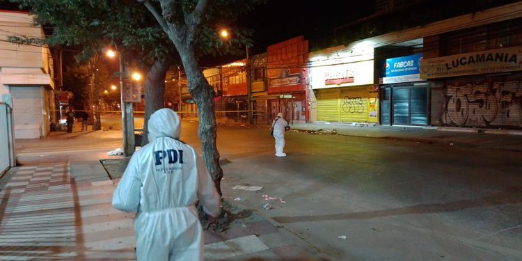 Asesinan a hombre en situación de calle en el centro de Viña del Mar
