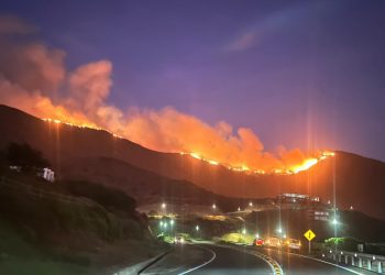 Incendio forestal en Zapallar lleva 350 hectáreas consumidas por las llamas