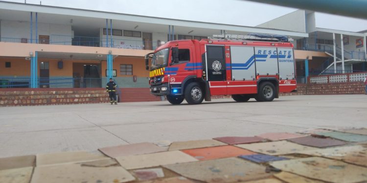 Suspenden clases nuevamente en Quintero por contaminación